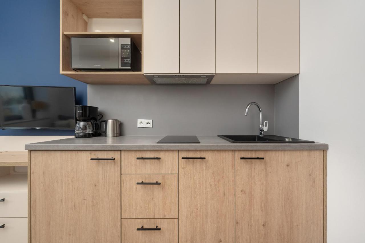 Trendy Studios With Home Office Near Wroclaw Main Station By Noclegi Renters Exterior photo